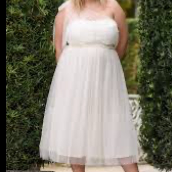 ARULA Dresses & Skirts - beautiful one shoulder mesh dress with pearl detail